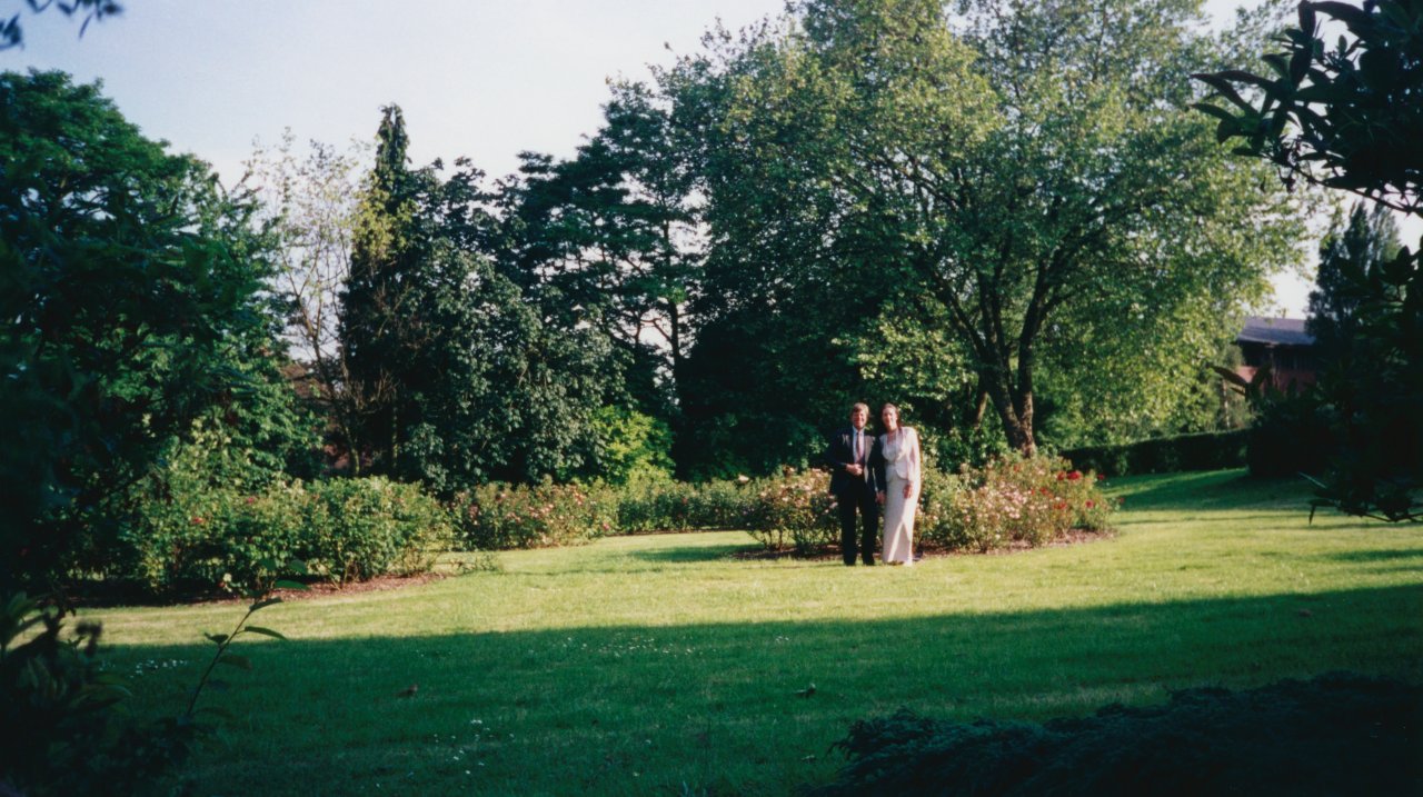 AandM visit to University of Birmingham Reunion June 2000 reception